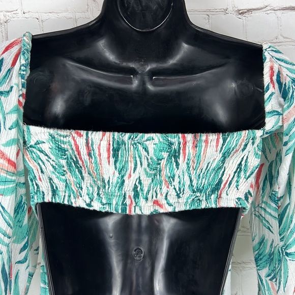 Tropical print on this beautiful jumpsuit size M - Picture 2 of 8